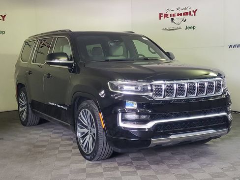 Used 2025 Jeep Grand Wagoneer 4WD image 2