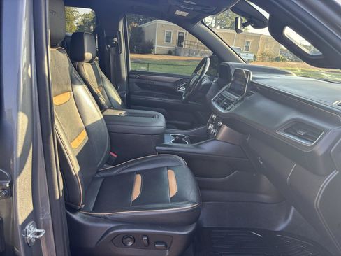 Used 2021 GMC Yukon AT4 w/ AT4 Premium Plus Package AWD/4WD image 13
