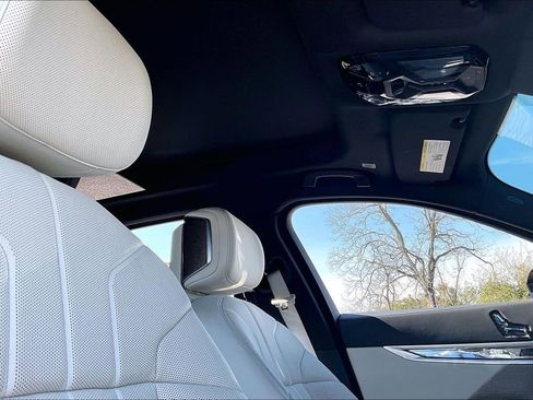 Used 2023 BMW 740i 740i image 28