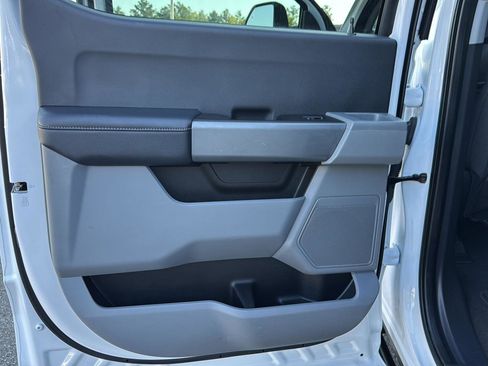 Used 2024 Ford F350 XLT image 15