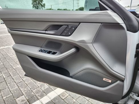 Used 2023 Porsche Taycan 4S image 26