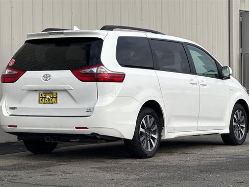 Used 2020 Toyota Sienna LE image 5