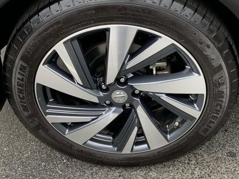 Used 2015 Nissan Murano Platinum w/ Platinum Technology Package AWD/4WD image 34