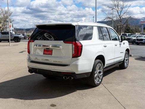 Used 2021 GMC Yukon Denali w/ Denali Premium Package AWD/4WD image 7