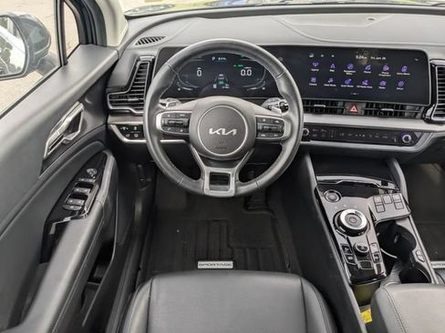 Certified 2024 Kia Sportage EX w/ EX Premium Package AWD/4WD image 21