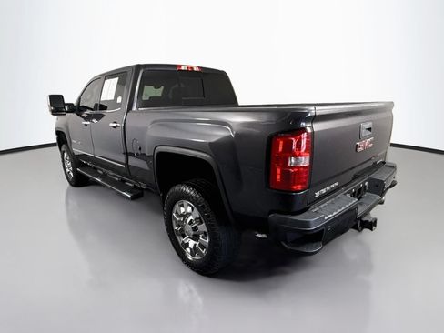 Used 2016 GMC Sierra 2500 Denali w/ Duramax Plus Package AWD/4WD image 7