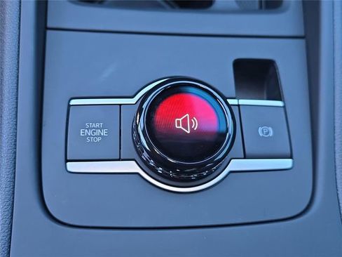 New 2026 Volkswagen Tiguan SE R-Line image 18