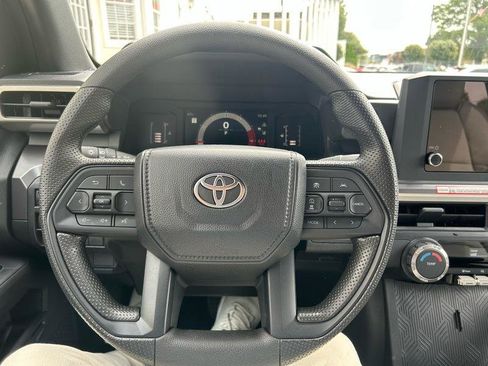 Used 2025 Toyota Tacoma SR5 AWD/4WD image 11