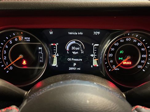 Certified 2023 Jeep Gladiator Rubicon w/ LED Lighting Group AWD/4WD image 23
