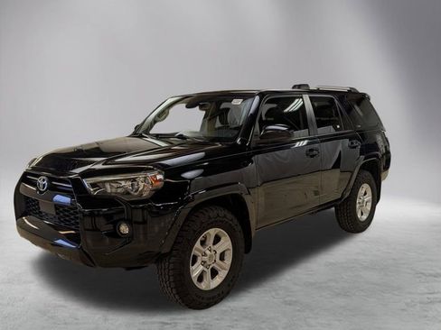 Used 2023 Toyota 4Runner SR5 image 4