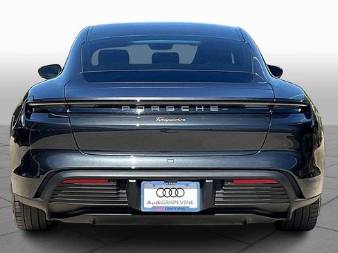 Used 2024 Porsche Taycan image 4