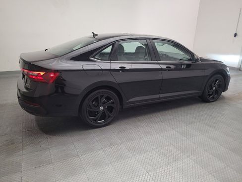 Used 2025 Volkswagen Jetta SE w/ Sunroof Package FWD image 10
