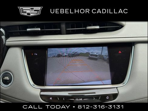 Used 2017 Cadillac XT5 Luxury FWD image 25