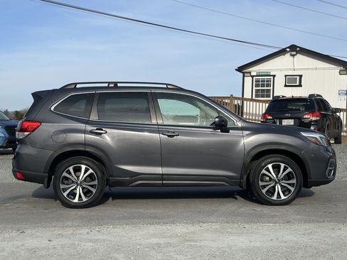 Used 2020 Subaru Forester Limited image 2