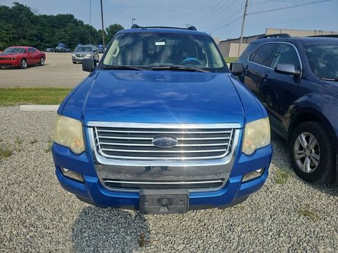 Used 2010 Ford Explorer XLT RWD image 2