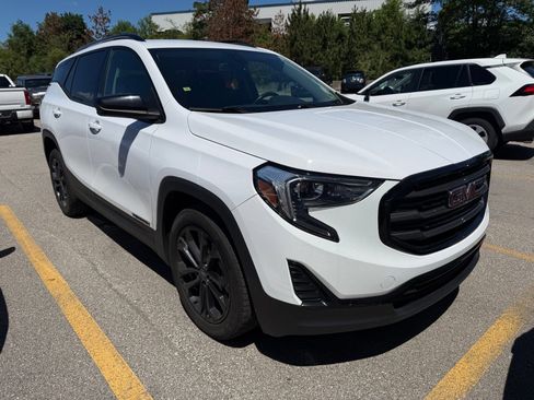 Used 2020 GMC Terrain SLE w/ Driver Convenience Package AWD/4WD image 1