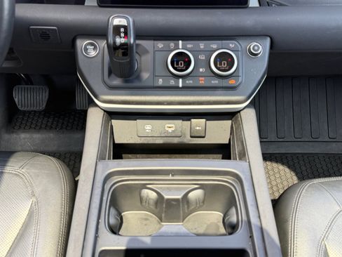 Used 2023 Land Rover Defender 90 S AWD/4WD image 15