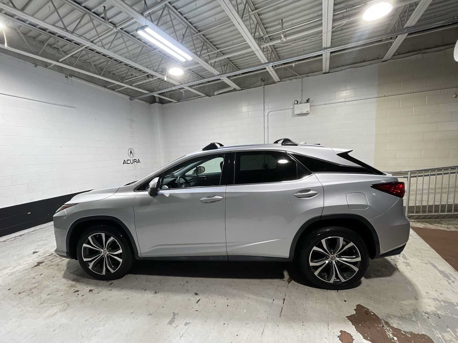 Used 2017 Lexus RX 350 AWD w/ Premium Package image 3