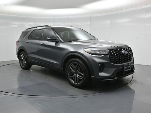 Used 2025 Ford Explorer ST w/ Sun And Sound Package AWD/4WD image 61