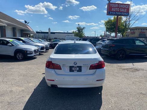 Used 2016 BMW 528i xDrive Sedan w/ Premium Package image 8