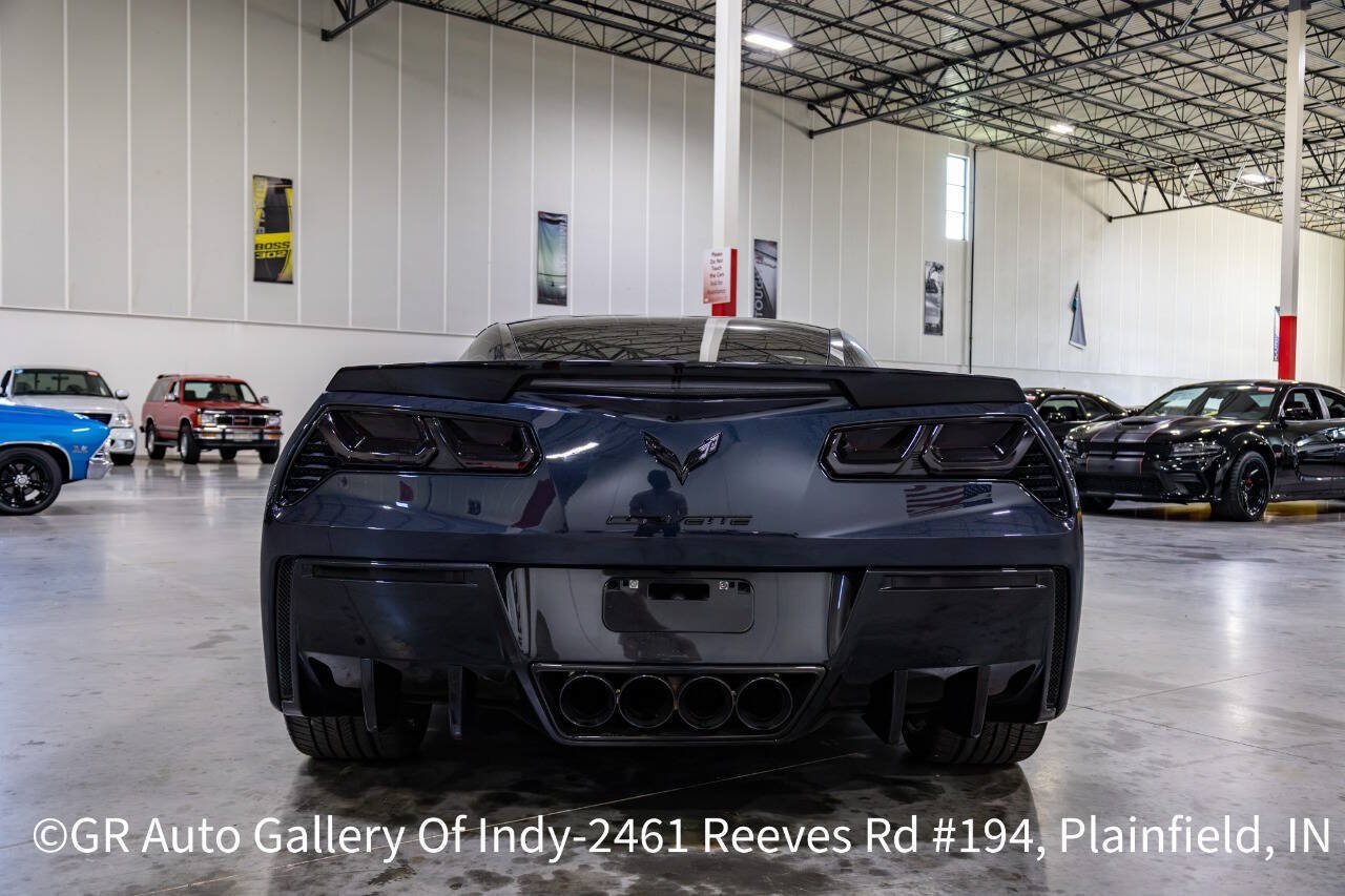 Used 2014 Chevrolet Corvette Stingray Coupe RWD image 5