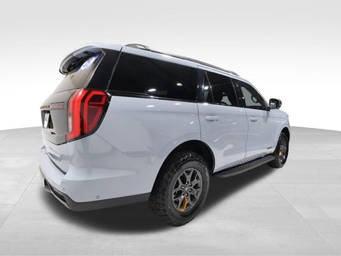 Used 2025 Ford Expedition Tremor AWD/4WD image 4