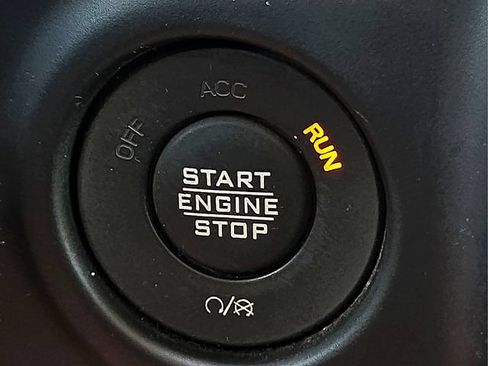 Used 2021 Jeep Gladiator Sport AWD/4WD image 20
