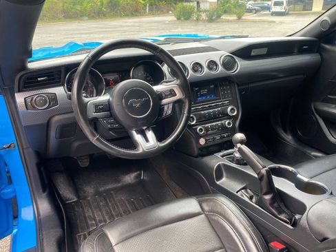 Used 2017 Ford Mustang GT w/ GT Performance Package RWD image 12