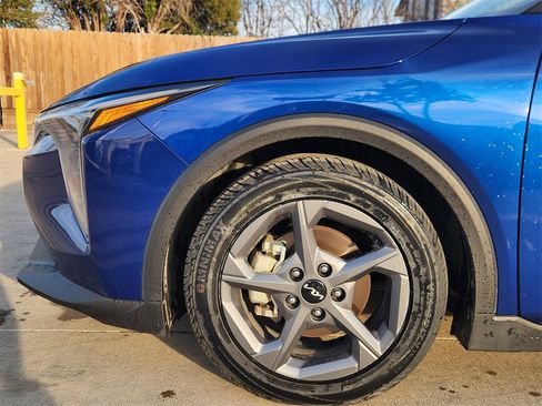 Certified 2025 Kia K4 LXS image 9