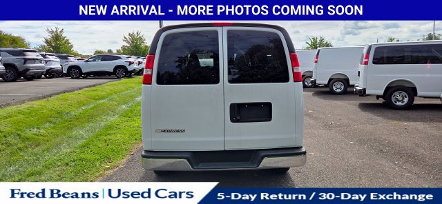 Used 2025 Chevrolet Express 3500 LT w/ LT Preferred Equipment Group RWD image 8