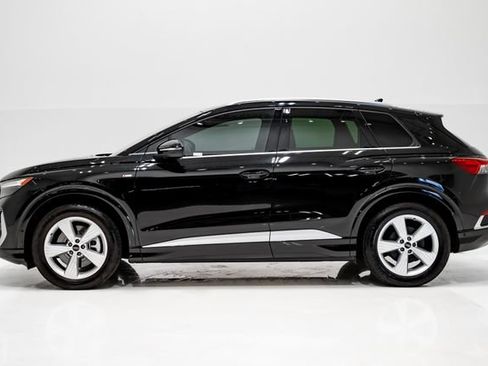 Used 2024 Audi Q4 e-tron Premium Plus w/ Premium Plus AWD/4WD image 29