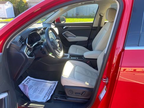 Used 2022 Audi Q3 2.0T Premium Plus image 12