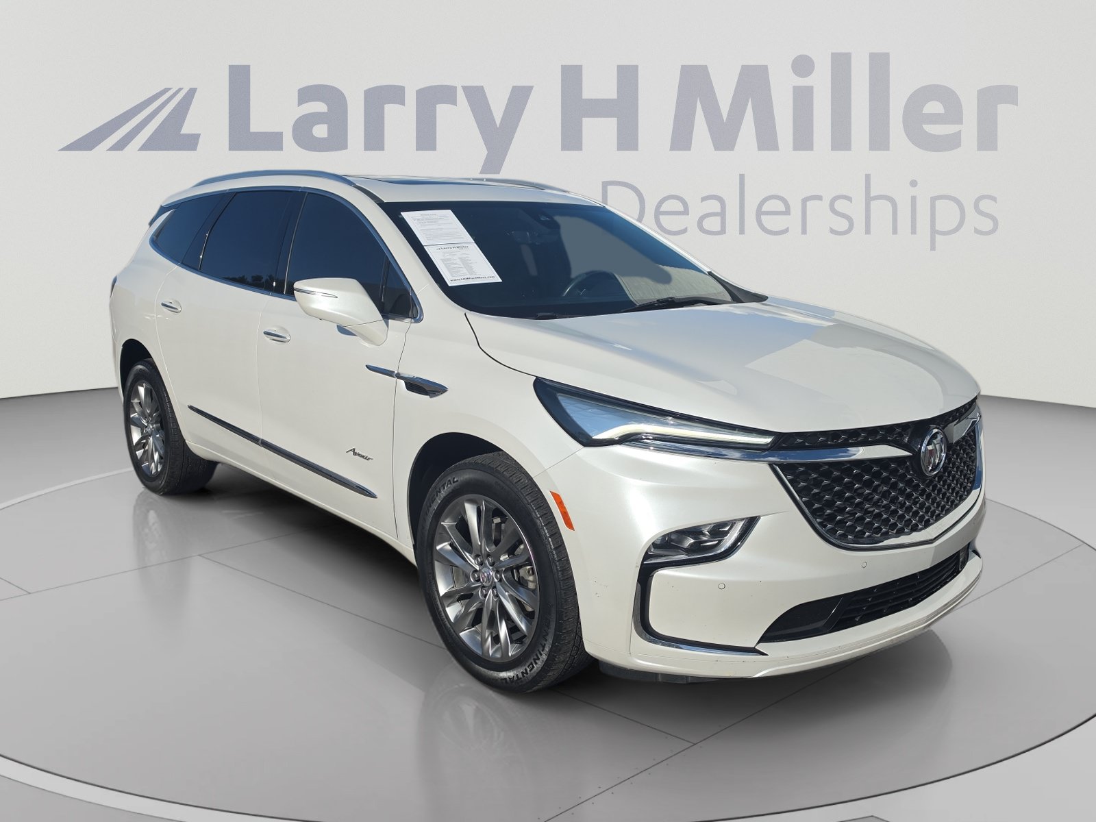 Used 2024 Buick Enclave Avenir w/ Avenir Technology Package FWD image 7