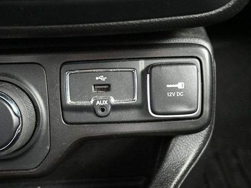 Used 2022 Jeep Renegade Altitude w/ Sun/Sound Group image 26