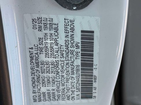Certified 2025 Acura RDX SH-AWD image 35