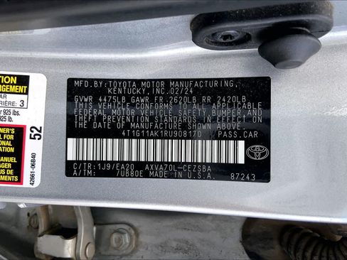 Used 2024 Toyota Camry SE FWD image 36