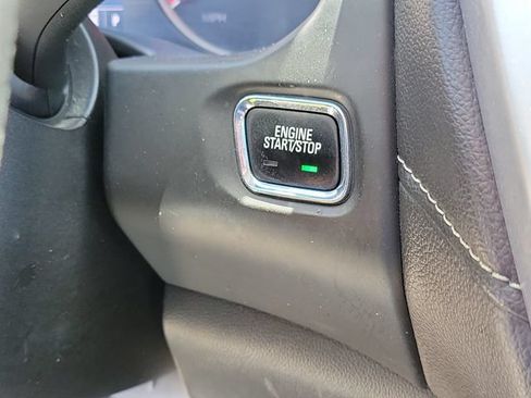 Used 2018 GMC Acadia SLE w/ Driver Alert Package I AWD/4WD image 12