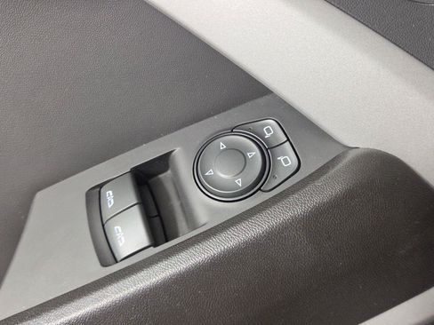 Used 2022 Chevrolet Camaro LT RWD image 21