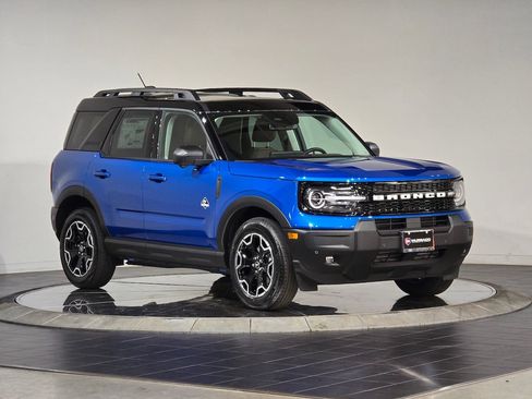 New 2025 Ford Bronco Sport Outer Banks w/ Outer Banks Tech Package+ image 2