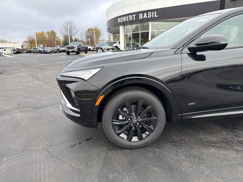 New 2026 Buick Envista Sport Touring image 5