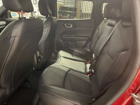 New 2026 Jeep Compass Latitude image 19