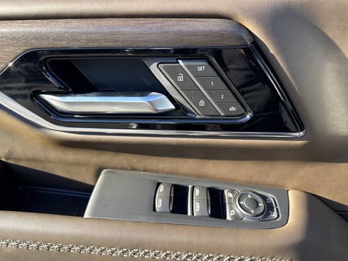 Used 2026 GMC Yukon Denali Ultimate w/ LPO, Floor Liner Package image 15