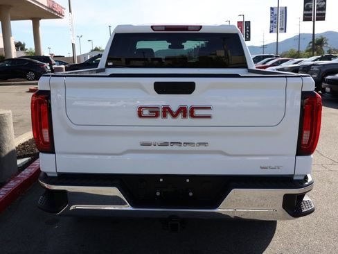 Used 2024 GMC Sierra 1500 SLT image 5