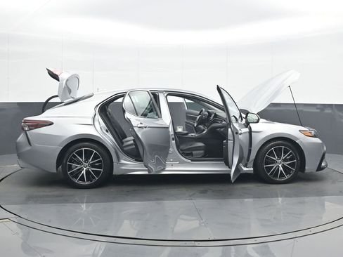Used 2023 Toyota Camry SE FWD image 36