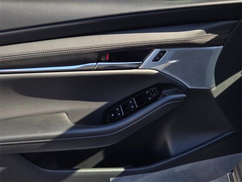 New 2026 MAZDA MAZDA3 2.5 S Premium image 17