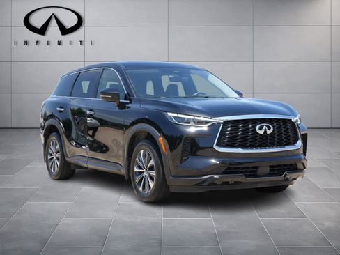 Certified 2024 INFINITI QX60 Pure FWD image 3