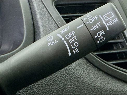Used 2015 Honda CR-V LX image 14
