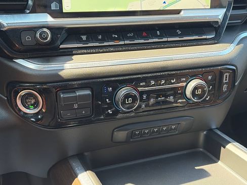 Used 2024 Chevrolet Silverado 3500 High Country w/ High Country Premium Package AWD/4WD image 25