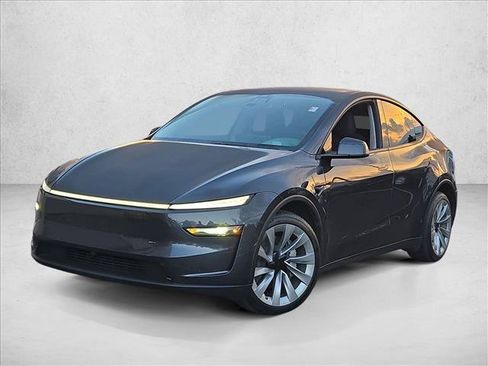 Used 2026 Tesla Model Y Long Range AWD/4WD image 2