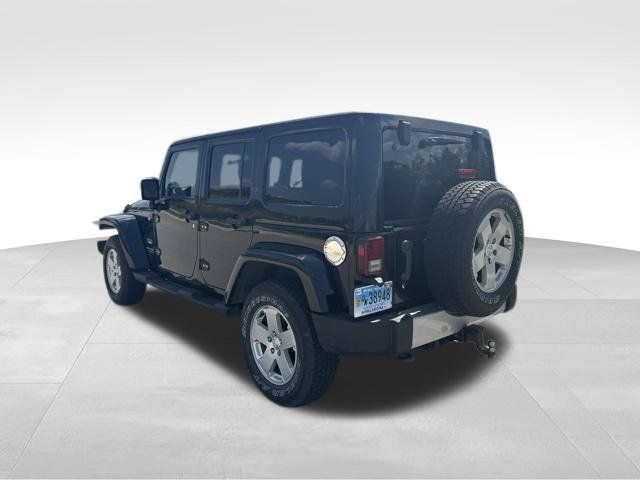 Used 2012 Jeep Wrangler Unlimited Sahara w/ Dual Top Group AWD/4WD image 5